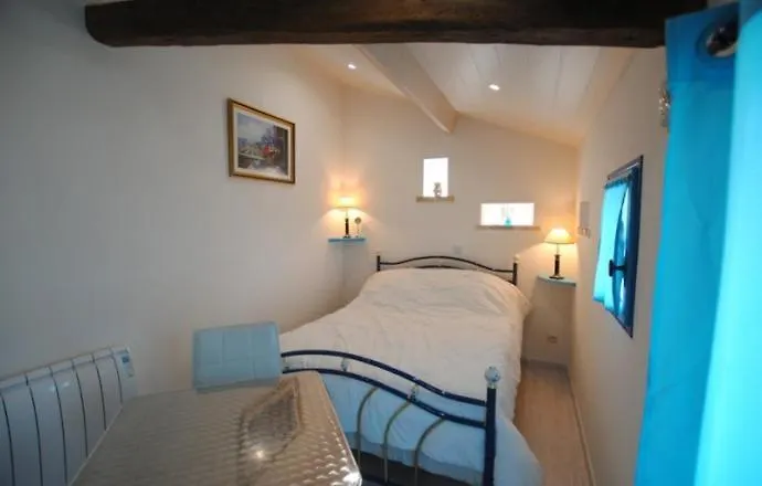 Le Pigeonnier Bed & Breakfast Dampierre-le-Chateau photo