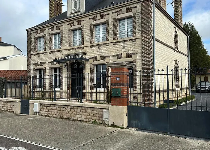 Bel Appartement / Troyes Saint-Parres-aux-Tertres photo