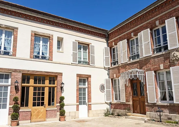 Maison A Deux Mains Ay-Champagne photo