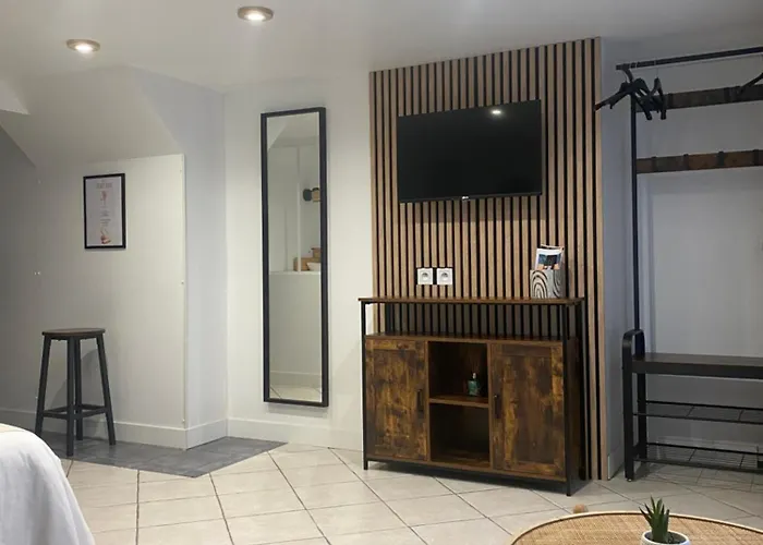 Appartement Entier Rez De Maison Avec Exterieur Proche Reims Tinqueux Foto
