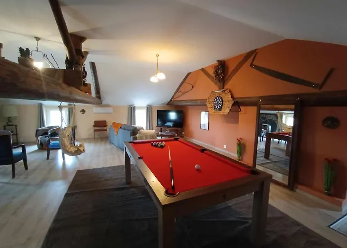 Фото Evasion Rustique Et Confortable Saint-Lumier-la-Populeuse