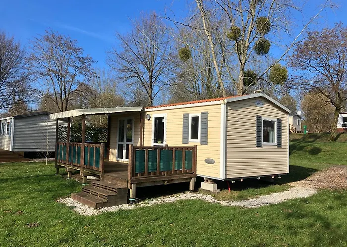 Mobil-Home 4-6 Personnes Camping De Bairon 08 En Bord De Lac Le Chesne  foto