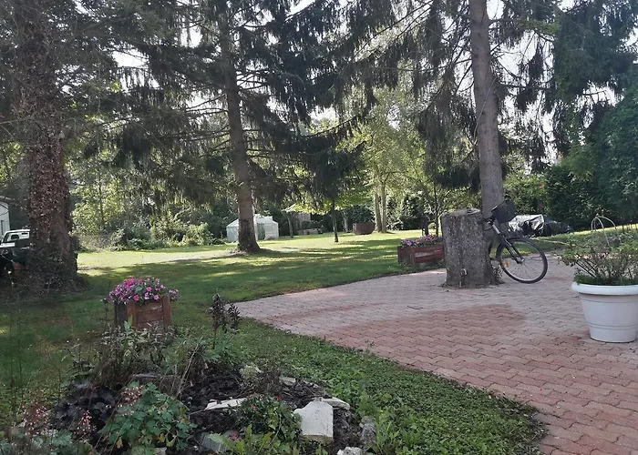Val Des Bois Bed & Breakfast Warmeriville photo